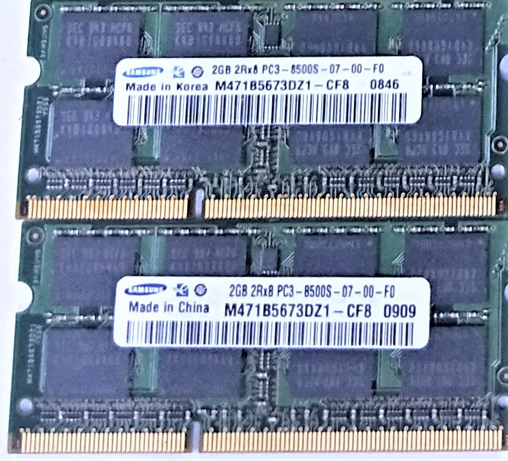 【中古パーツ】PC3 ノートパソコン用 DDR3 メモリ SAMAUNG 2GB-2RX8 PC3-8500S-7-00-F0 2GBx2枚 計4GB (在庫15枚)送料無料■N(114)_画像1