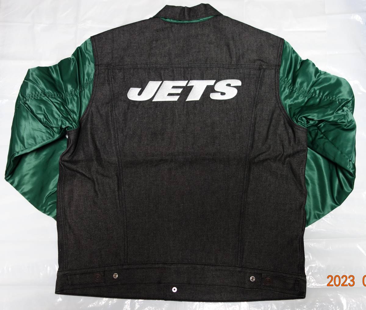 未使用 に近い Levis NFL ニューヨーク ジェッツ コラボ 中綿入り デニム ジャケット XL 2XL ナイロン 切り替え ブラック グリーン