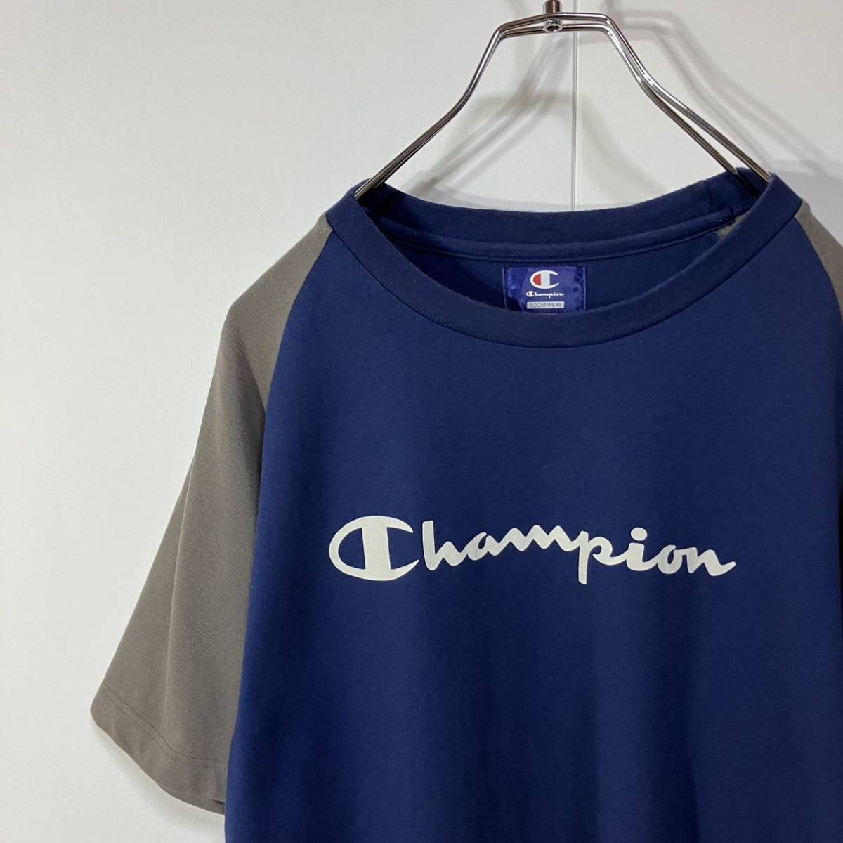 Champion チャンピオン ビッグ ロゴ プリント デザイン 切替 バイカラー 半袖 クルーネック 天竺 ラグラン Tシャツ 古着 Mの画像1