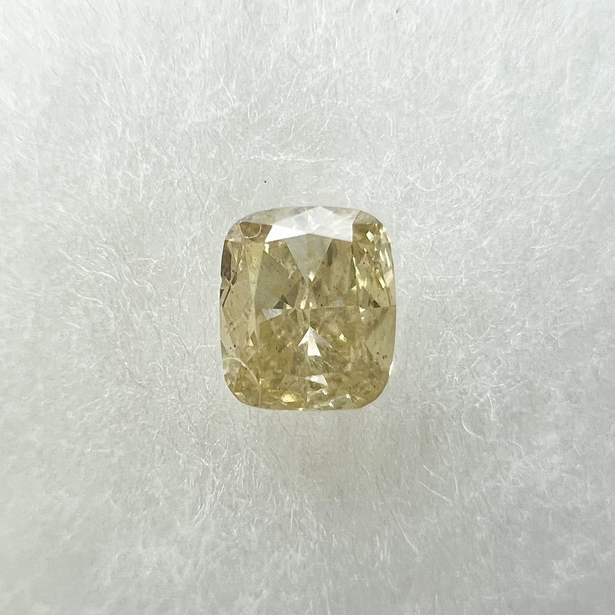 激安店舗 イエローダイヤモンド クッションカット 0.19ct ルース