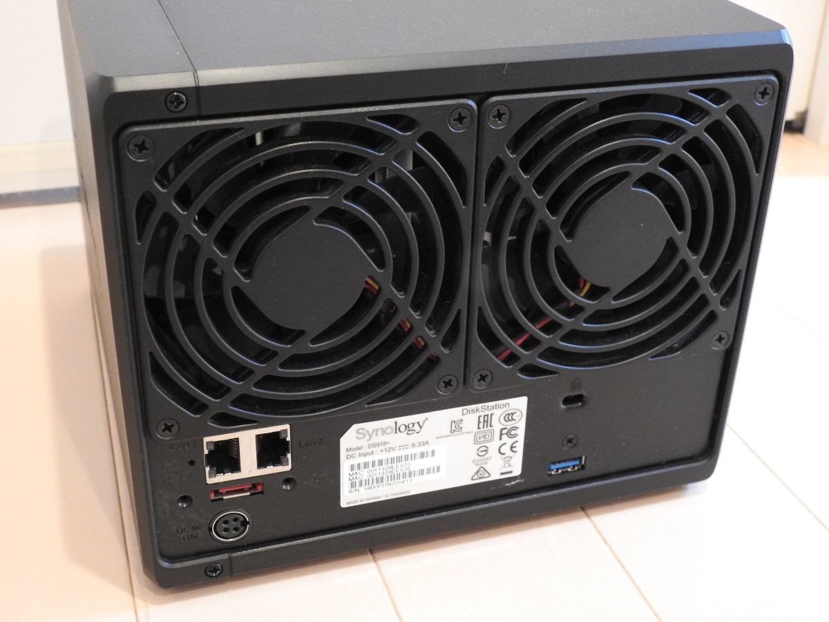 Synology DiskStation DS918+ 2TBHDD 2個付き ジャンク_画像3