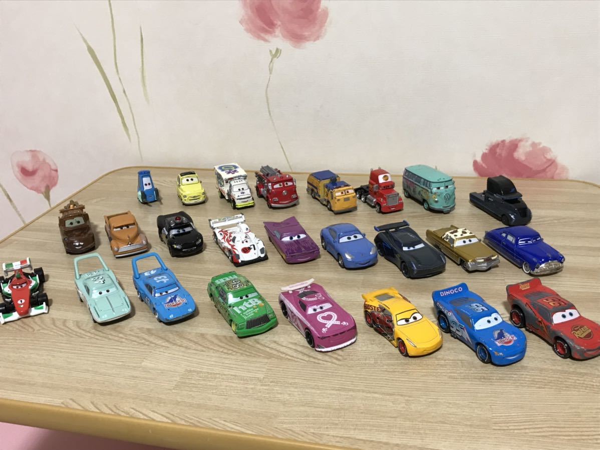 送料無料 トミカ等 カーズ 25台セット マックィーン メーター 送料無料 トミカ等 カーズ 25台セット マックィーン メーター