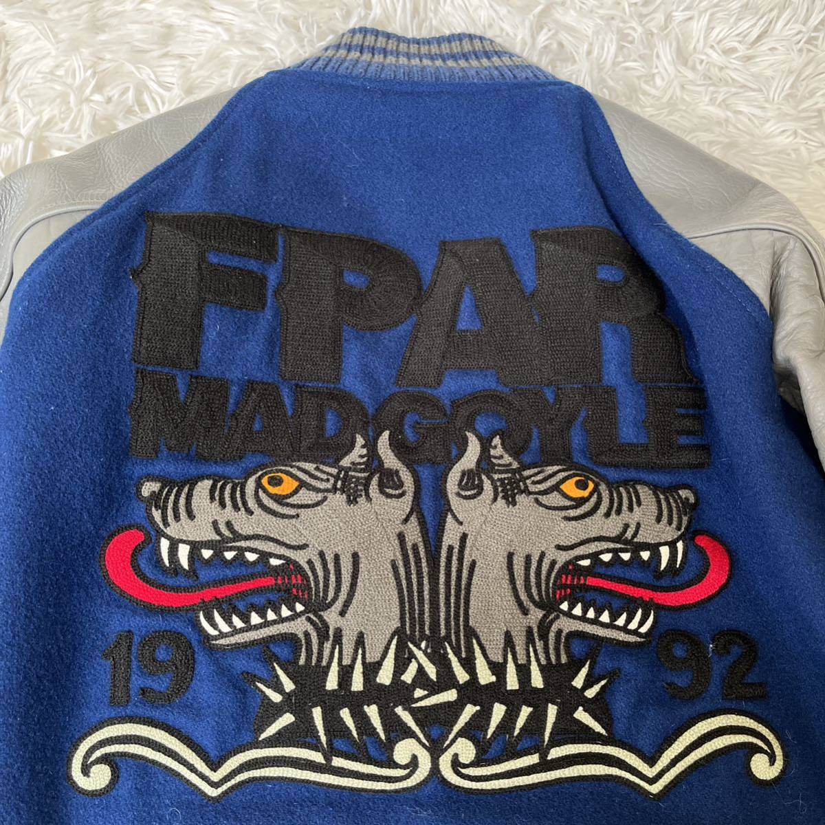 送料無料　激レア　希少　FPAR ダブルタップス WTAPS スタジャン BULLINK ブルー　グレー　袖口レザー　サイズS 刺繍　ケルベロス