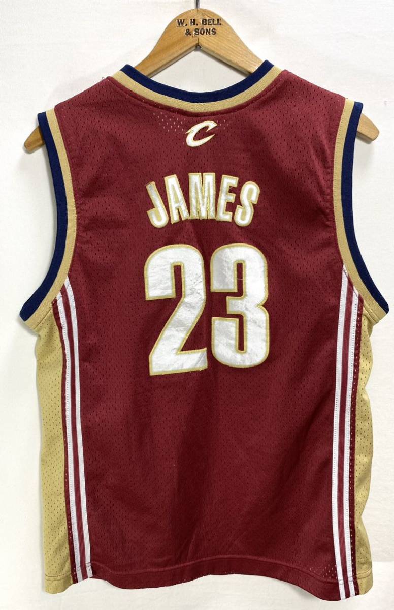 ■ 子供用 NIKE ナイキ NBA ” CAVALIERS ＃23 JAMES ” バスケ ユニフォーム 古着 サイズXL メッシュ地 キャバリアーズ レブロン 観戦 ■_画像5