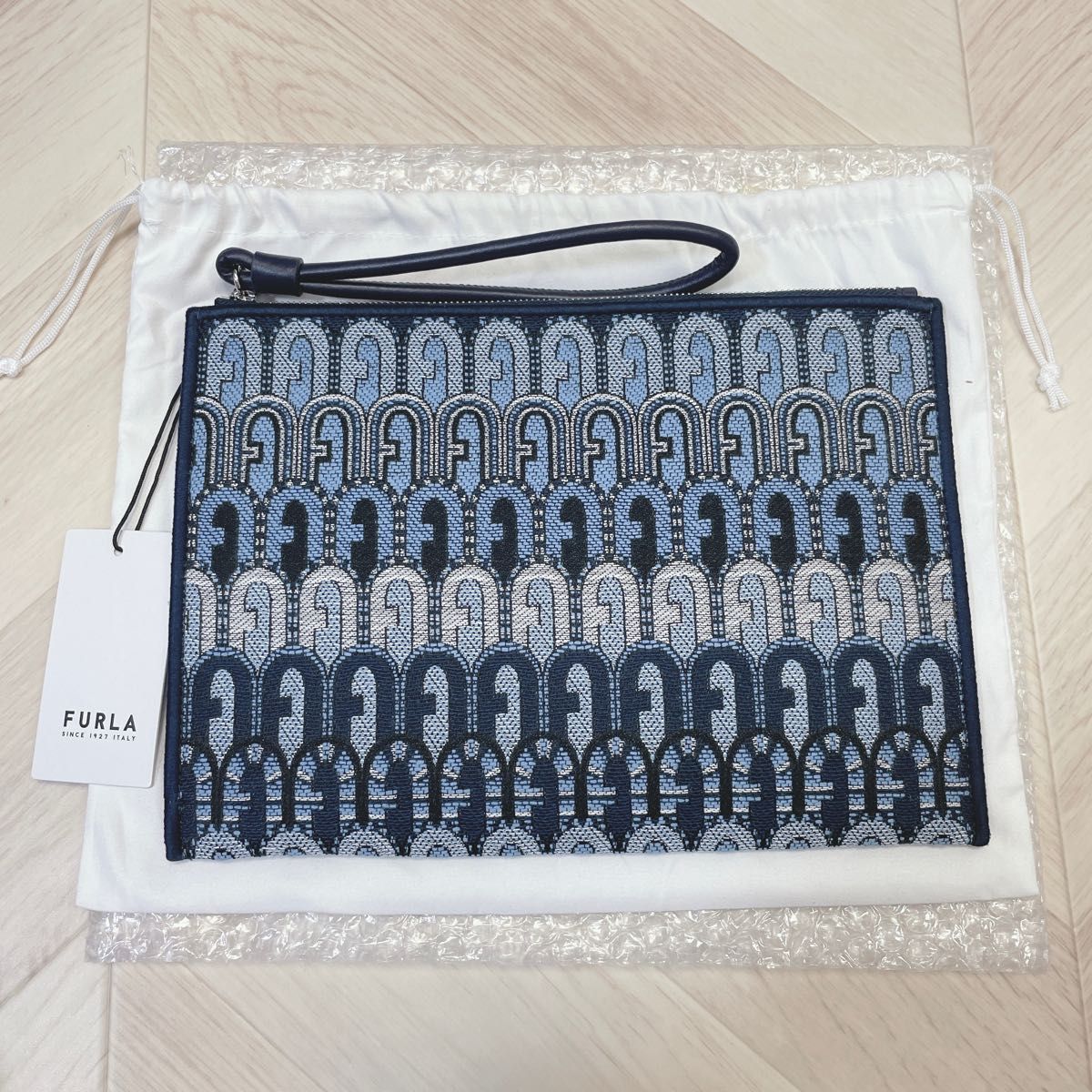FURLA 新品未使用 ポーチ クラッチバッグ ブルー系|Yahoo!フリマ(旧