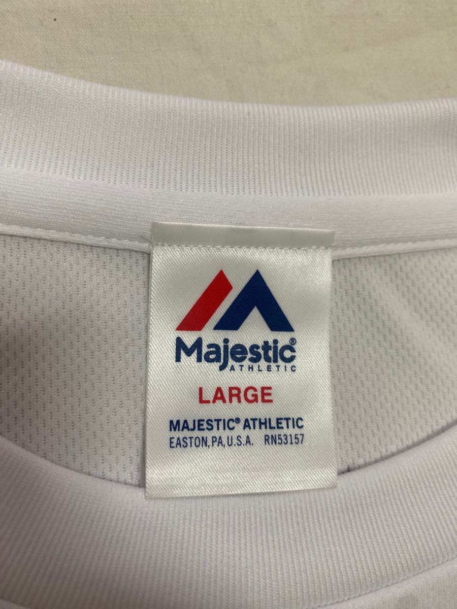 未使用品 マジェスティック ヤクルトスワローズ Tシャツ ホワイト Lサイズ