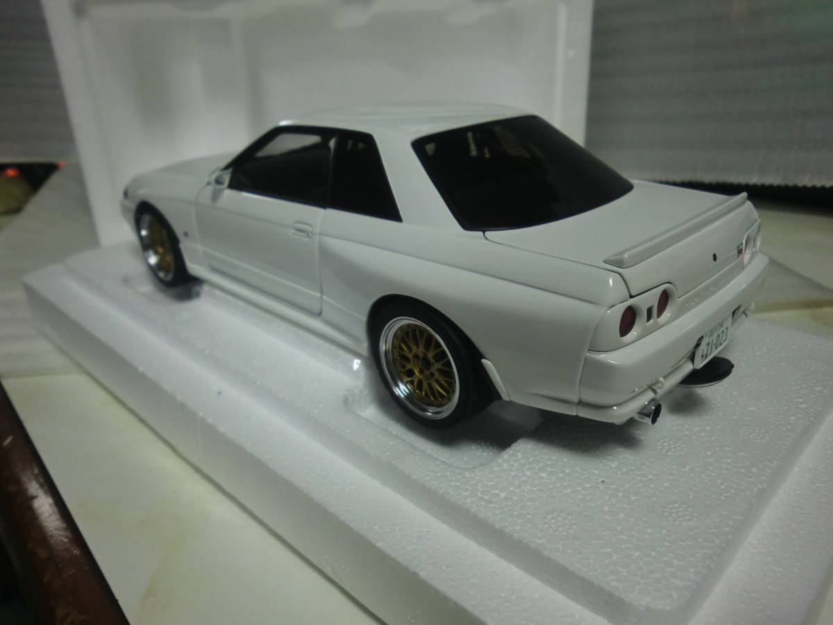 オートアート 1/18 日産 スカイライン GT-R（R32）『湾岸ミッドナイト