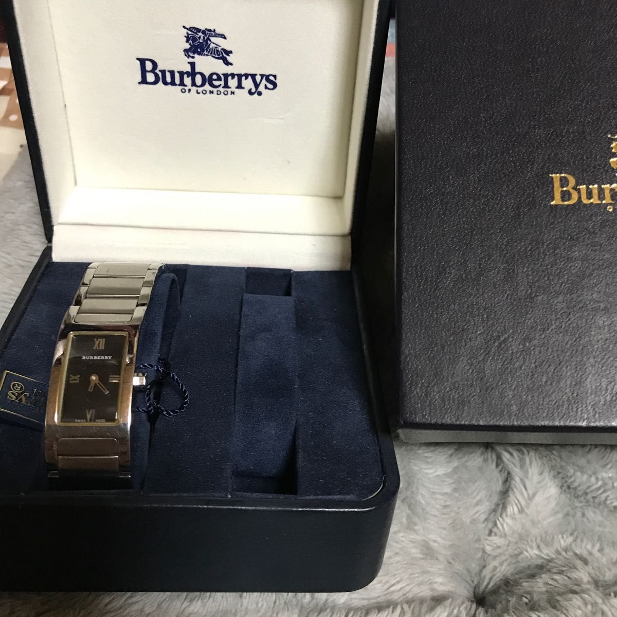 最終お値下げします。美品です。BURBERRY バーバリー レディース腕時計