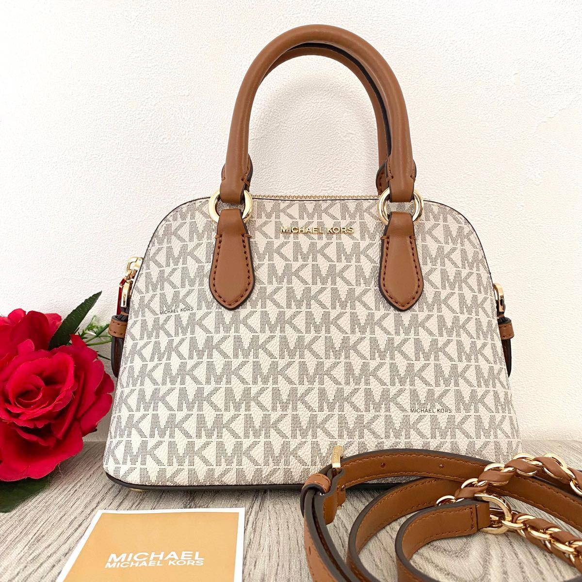 新品☆MICHAEL KORS ホワイト シグネチャー レザー ショルダーバッグ-