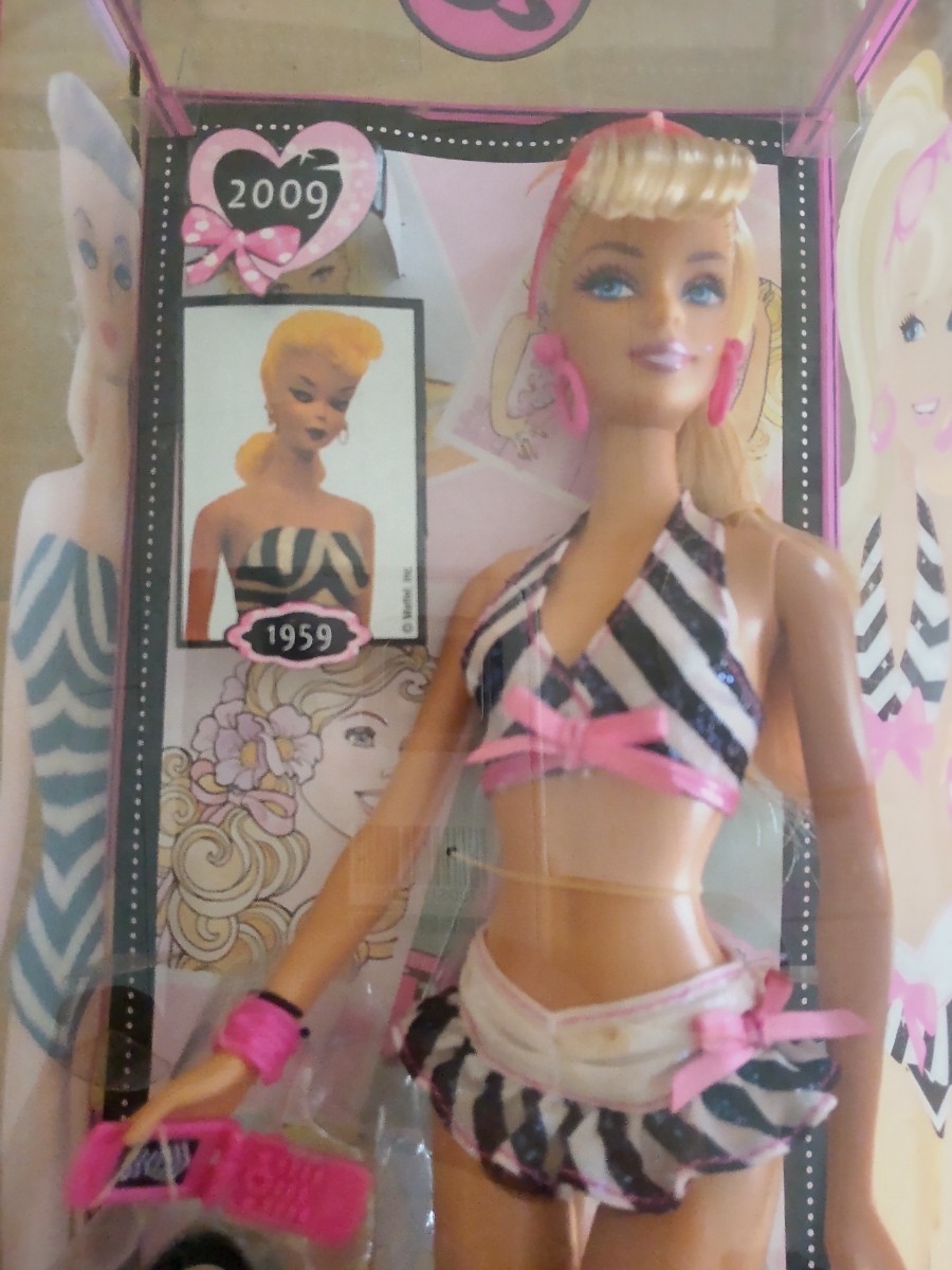 しましまビキニのバービー Barbie ファッションモデルコレクション Black and White Bathing Suit バービー ビキニ 人形 _画像5