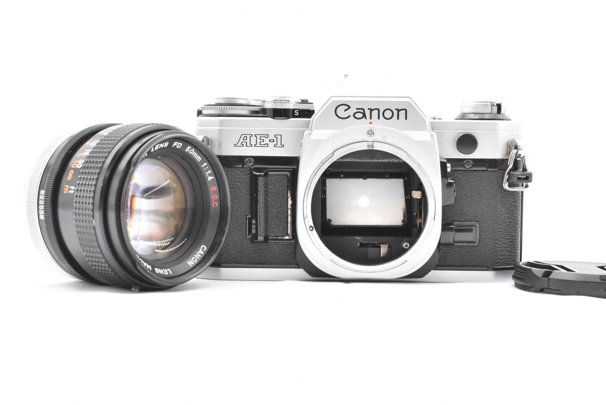 大好き 一眼レフフィルムカメラ AE-1 Canon キヤノン シルバー (t4360) レンズ S.S.C. F1.4 50mm FD + ボディ キヤノン