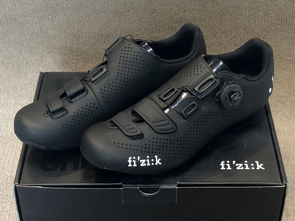 上品な Fizik R4B EU39.5≒25.35Cm BLACK-WHITE MAN 25cm～ - ziashel.com