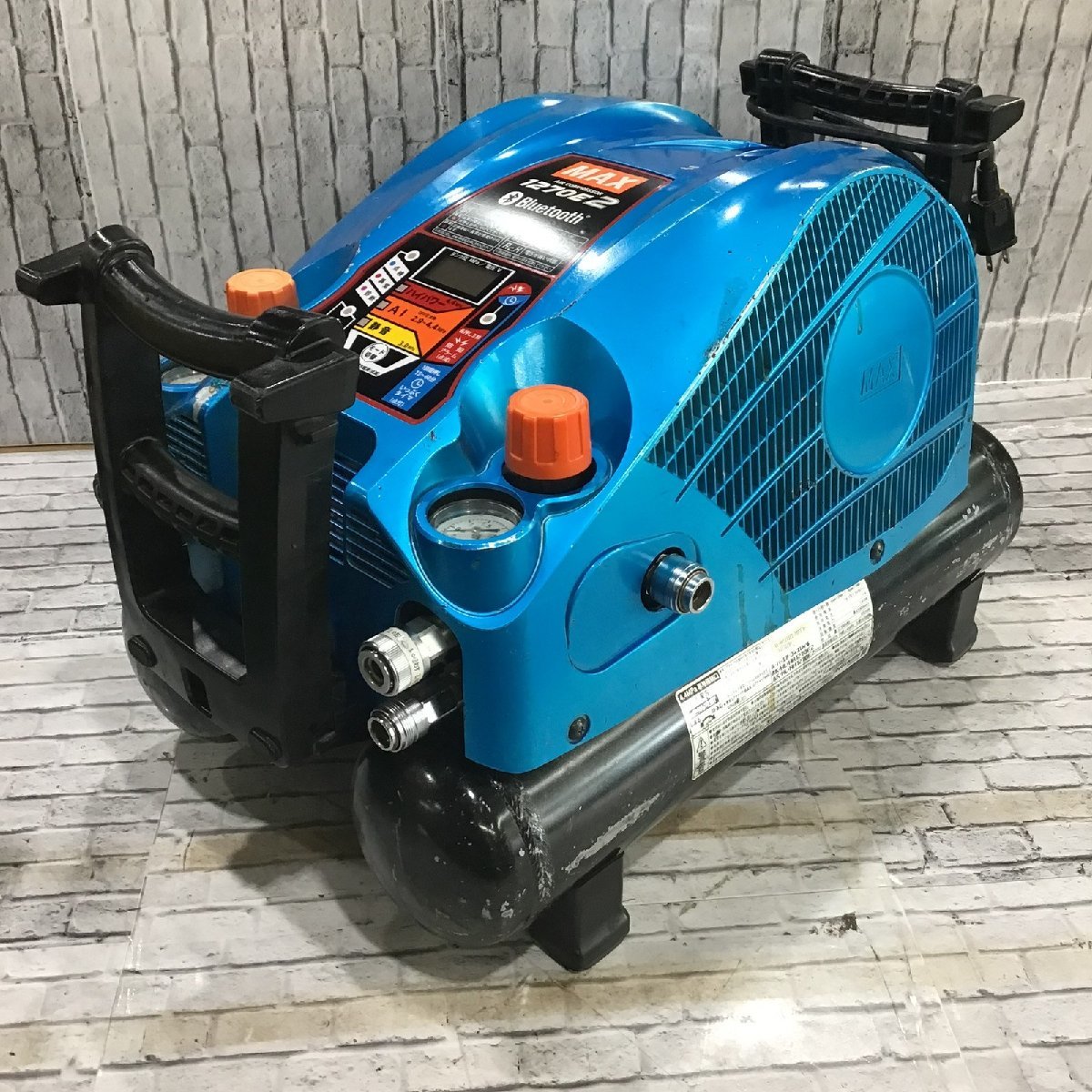 【中古品】〇マックス MAX 高圧 コンプレッサ AK-HH1270E2 (アクアブルー)