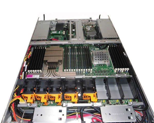 NEC Express5800/R120g-1M (N8100-2391Y) Xeon E5-2637 V4 3.5GHz(4C) メモリ 32GB HDD 300GB×3(SAS) DVD-ROM AC*2_画像4