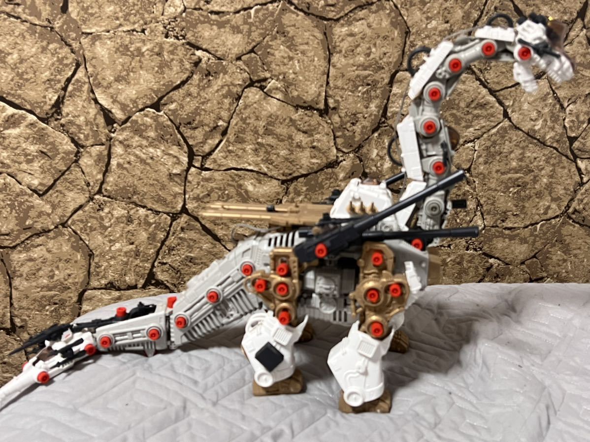 ZOIDS ゾイド ウルトラザウルス 海外限定 ホワイトバージョン ZOIDS ゾイド ウルトラザウルス 海外限定 ホワイトバージョン