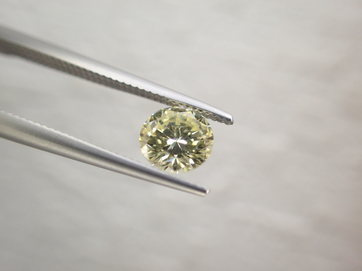 □イエローダイヤ ルース 0.471ct(FANCY LIGHT YELLOW-SI1