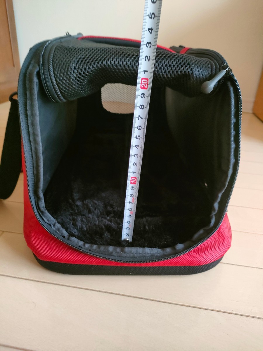 スリーピーポッド　エアー　Sleepypod Air キャンディレッド　美品　小型犬猫用 ペット用キャリーバッグ_画像4