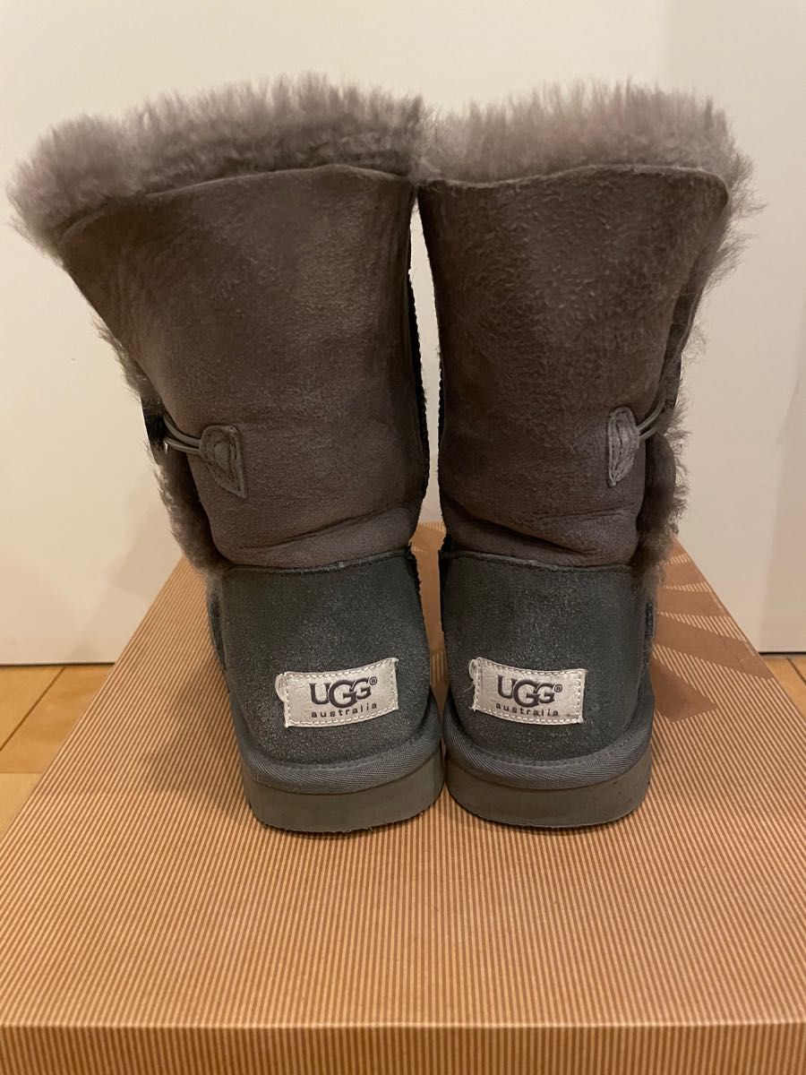 UGG ムートンブーツ グレー  0cm w bailey button｜Yahoo!フリマ