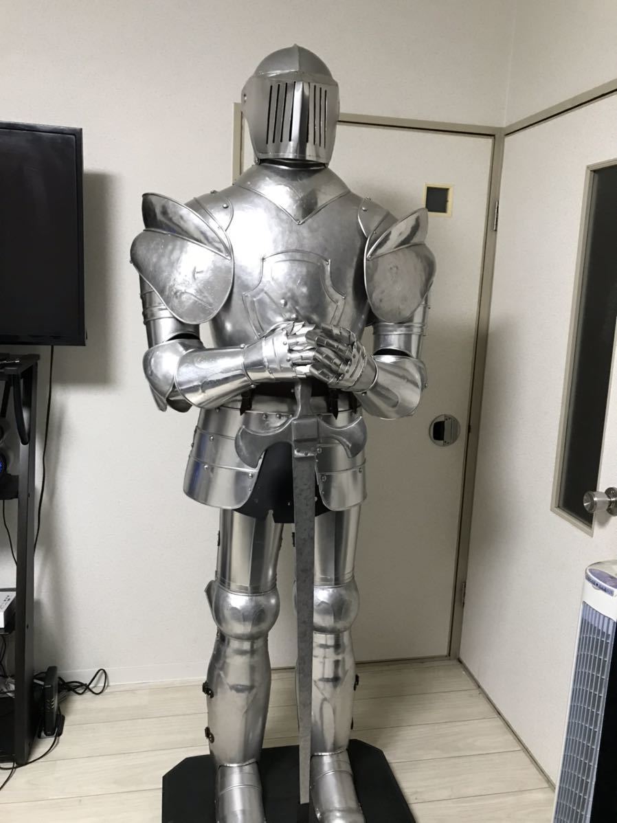 Yahoo!オークション - 【激安出品】西洋甲冑 プレートアーマー Yahoo!オークション - 【激安出品】西洋甲冑 プレートアーマー