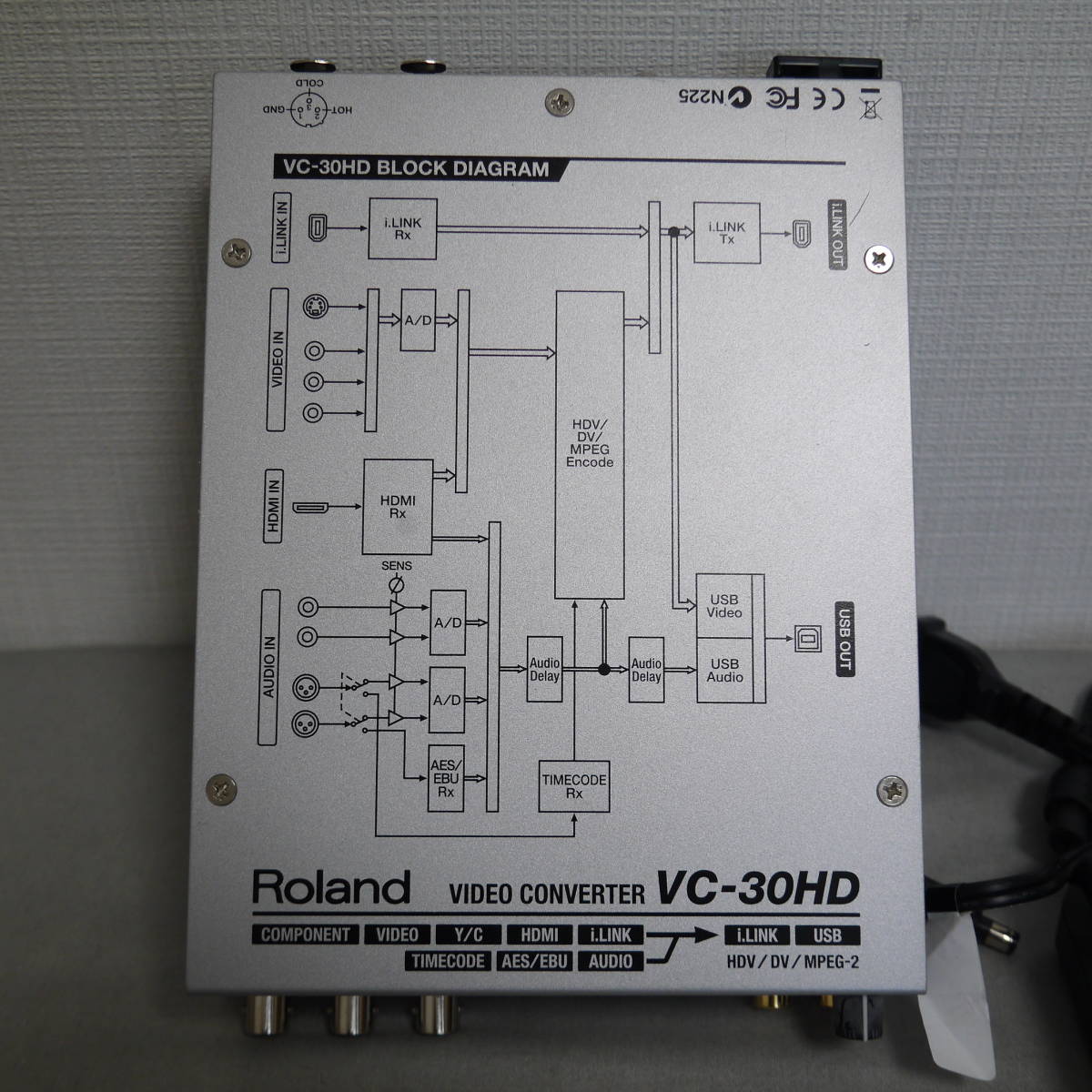 スピード発送 美品 Roland ローランド VC-30HD ビデオコンバータ スピード発送 美品 Roland ローランド VC-30HD ビデオコンバータ