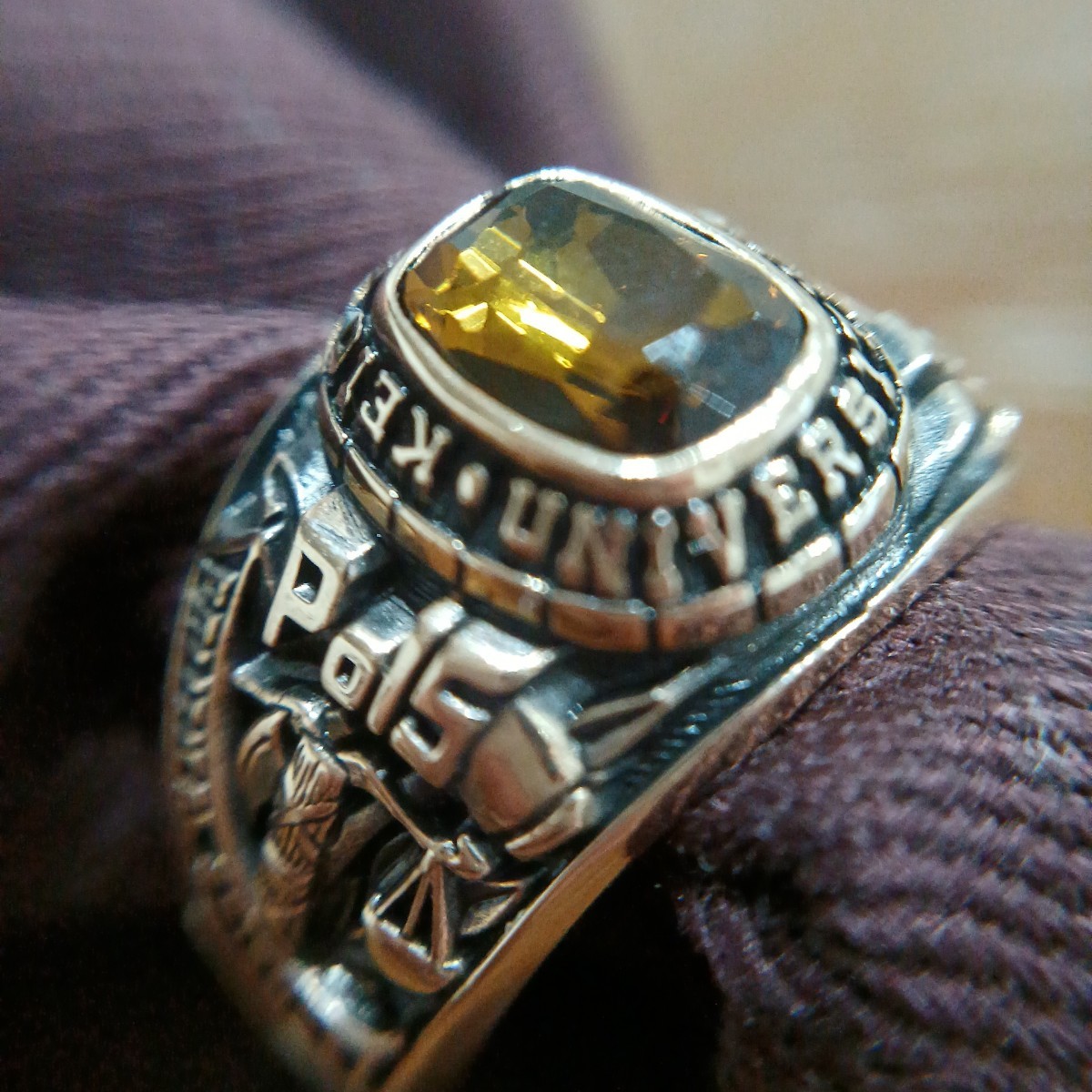 1987 year made .... university college ring 10K