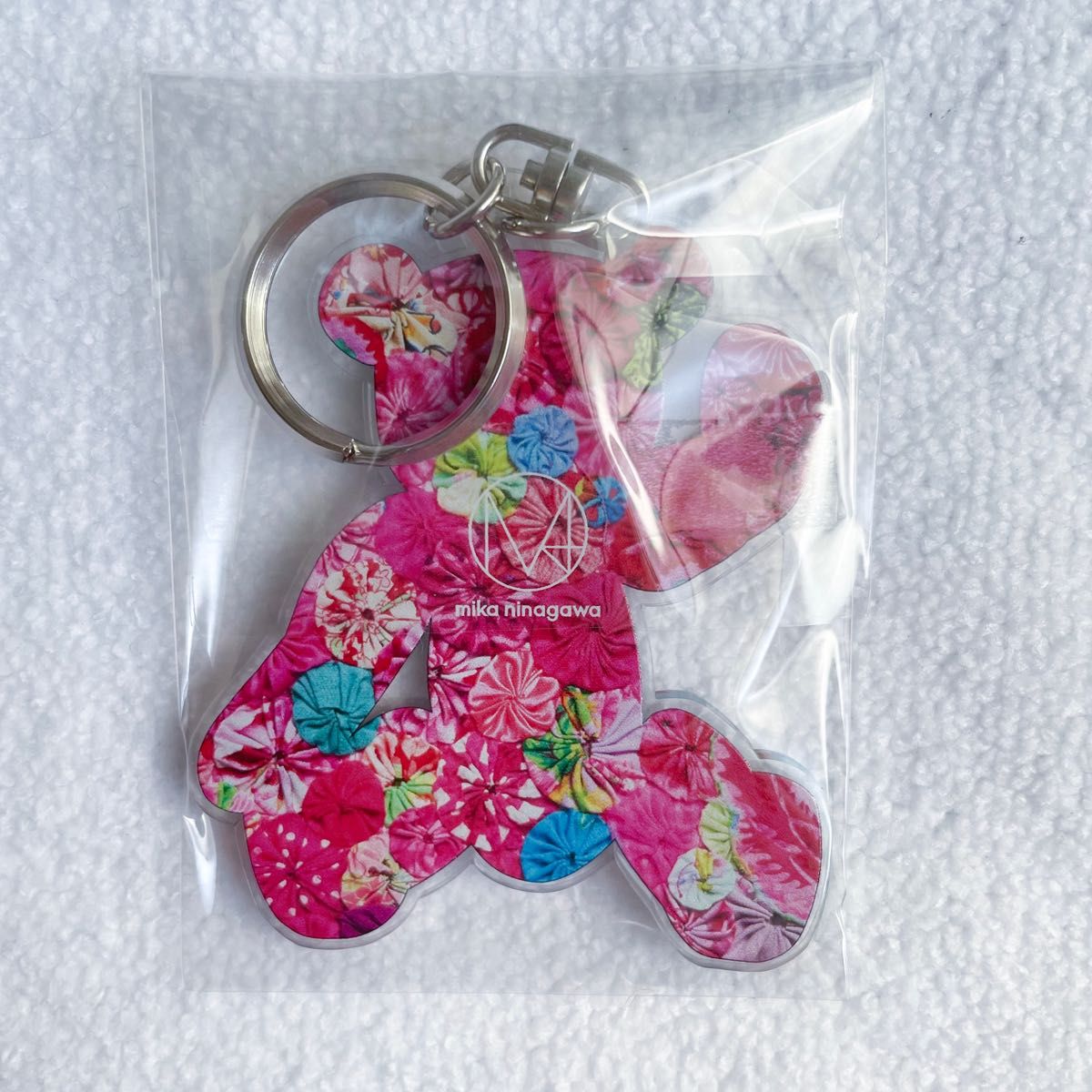 蜷川実花 くまのキーホルダー 未使用 蜷川実花展 ヘルター 蜷川実花 くまのキーホルダー 未使用 蜷川実花展 ヘルター