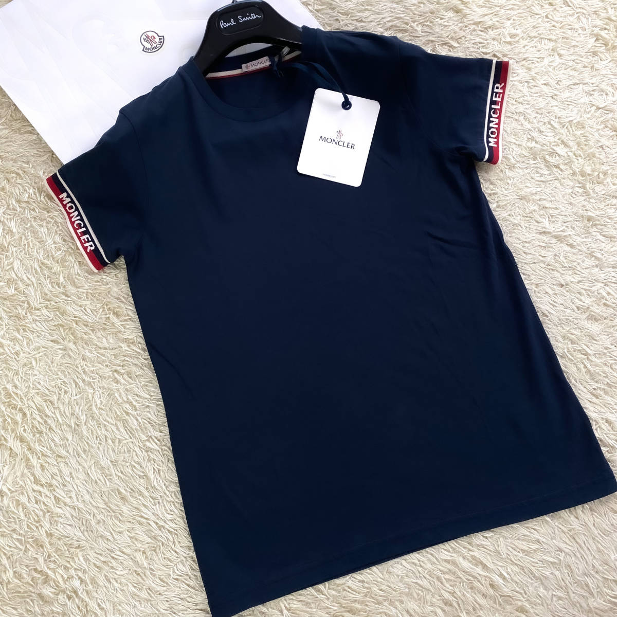 未使用級!MONCLER半袖Tシャツ ロゴ入リブラインネイビー濃紺