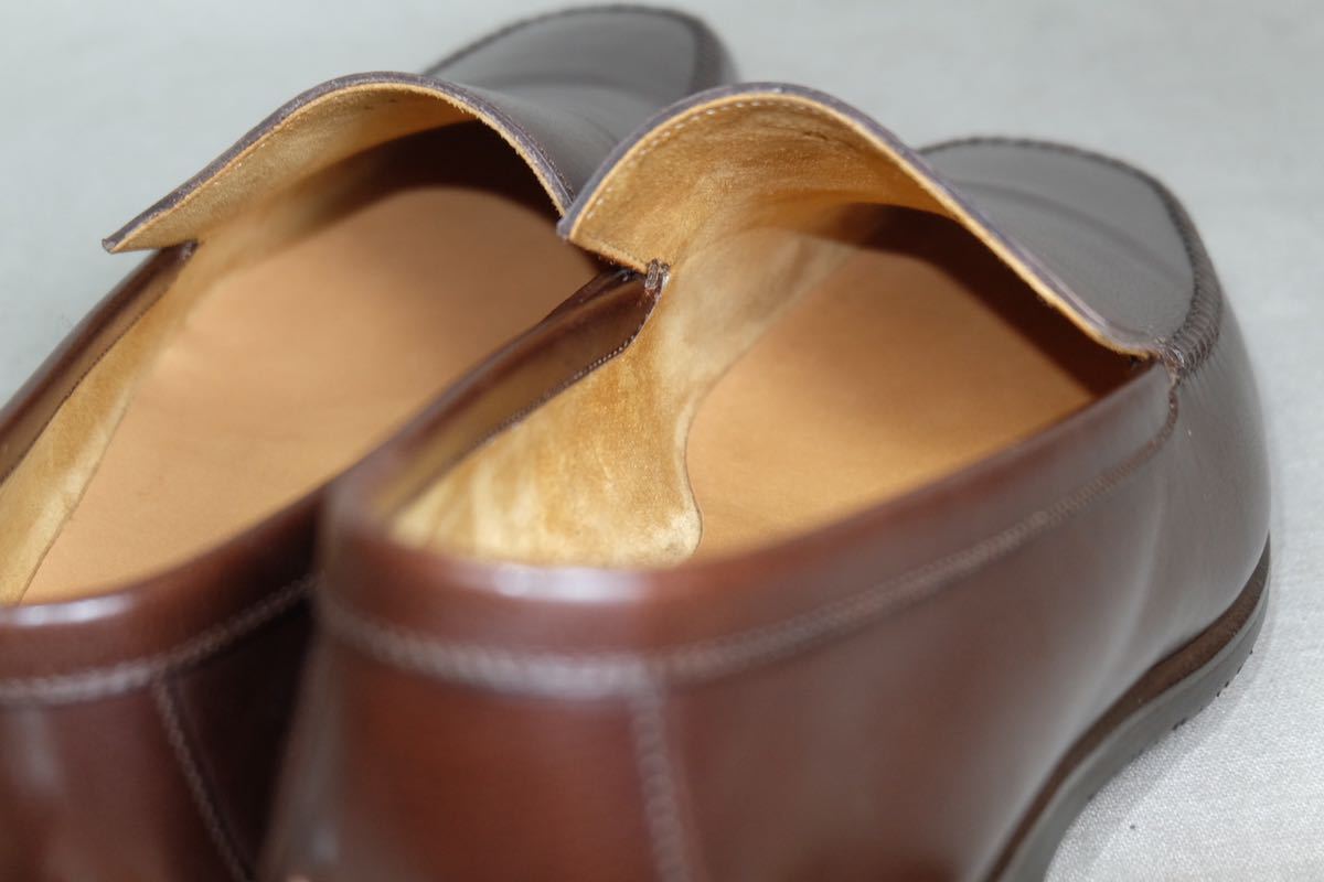 希少未使用Old HERMES ヴィンテージエルメス 美しくきめ細かいカーフレザーを贅沢に使用 Uチップモカスリッポン UK41 イタリア製高級革靴_画像9