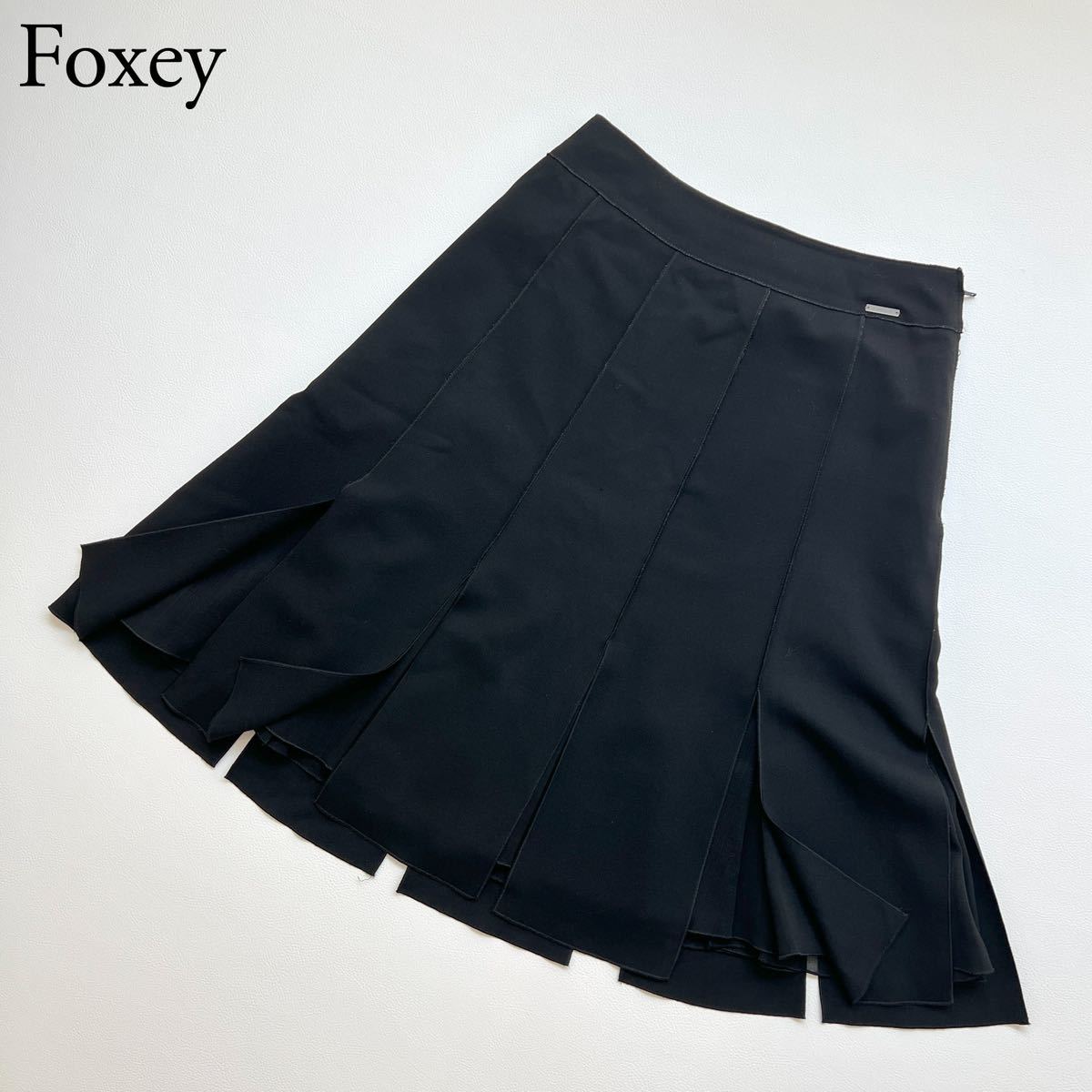 FOXEY フォクシー　フレアスカート プリーツスカート　膝丈 デザイン　ボトムス カジュアル　ブラック レディース