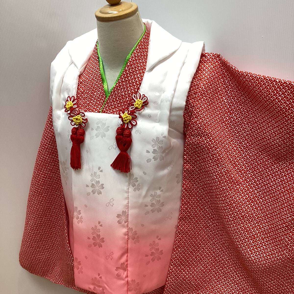  "Семь, пять, три" кимоно mi228t 3 лет . ткань пальто .. рисунок белый розовый bokashi сделано в Японии новый товар включая доставку 