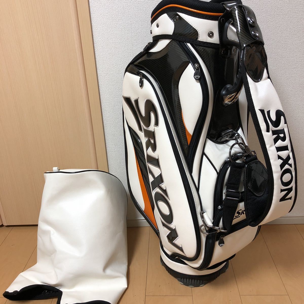 Srixon·琺瑯×合成革·3點專業模型球童包 原文:スリクソン・エナメル×合成皮革・3点式プロモデルキャディバッグ