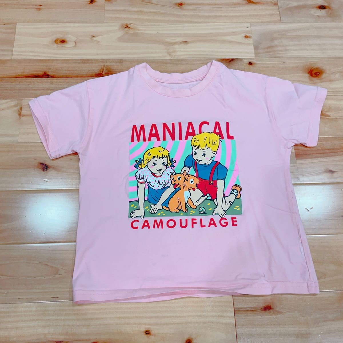 子供服Tシャツ　アメコミ風のプリント ユニクロ