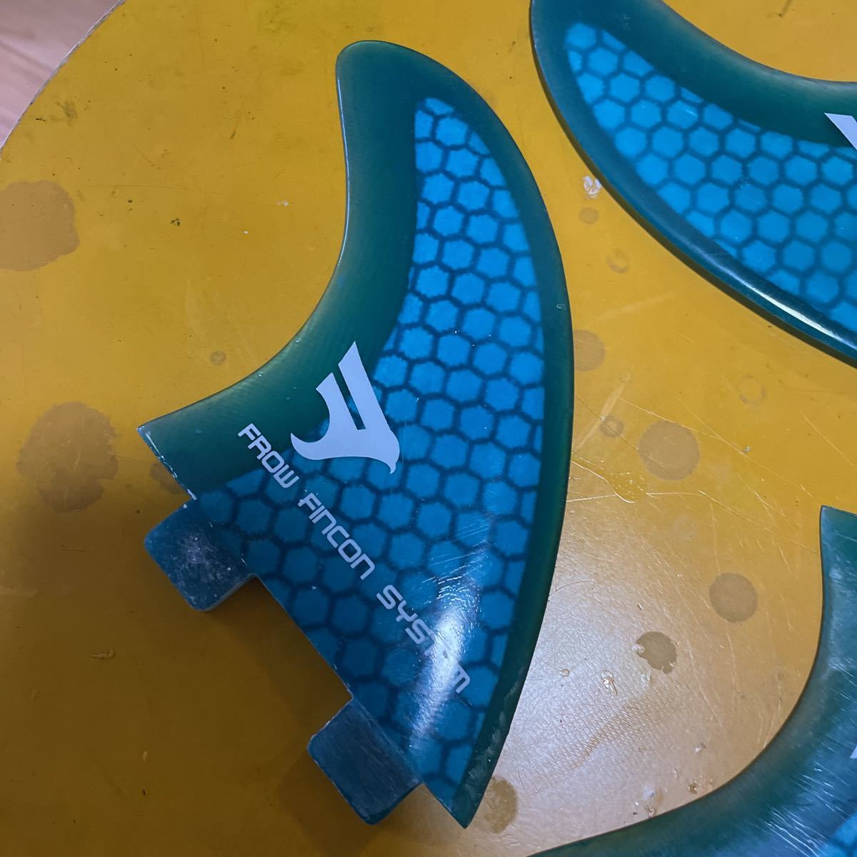 サーフボードフィン FCS FLOW FINCON SYSTEM 最上位グラス サーフボードフィン FCS FLOW FINCON SYSTEM 最上位グラス
