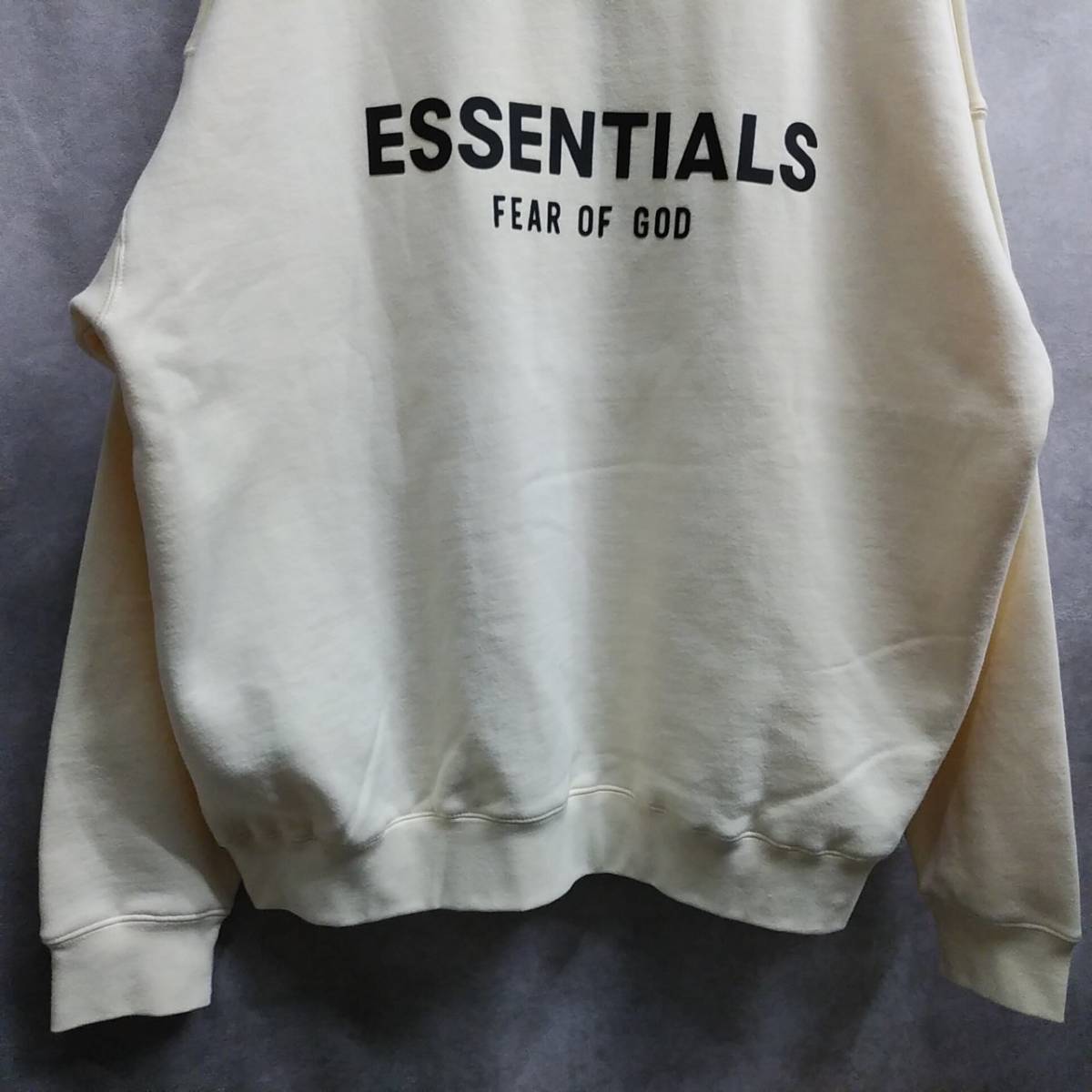 沸騰ブラドン ESSENTIALS モックネック ハーフジップ GOD OF