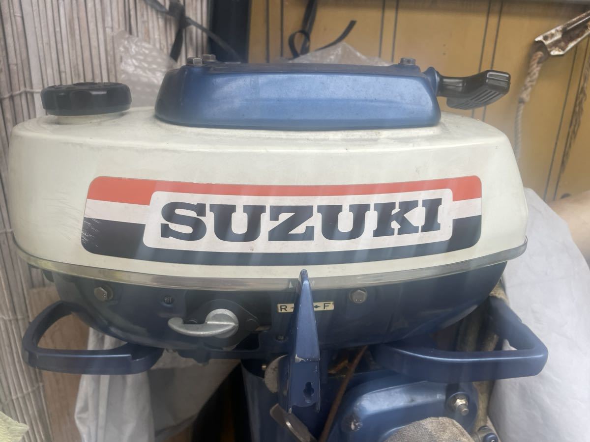 SUZUKI 船外機4馬力 2サイクル 引き取り限定価格_画像1