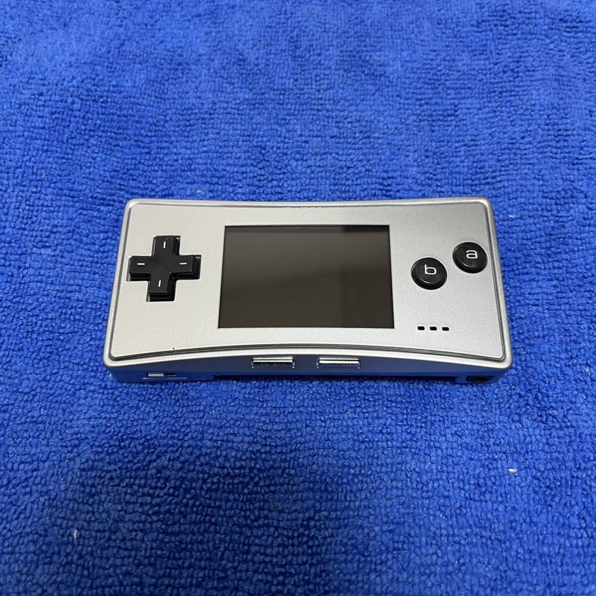 ★激安！★ゲームボーイミクロ シルバー OXY-001 取扱説明書付き！ GAME BOY micro 任天堂 Nintendo 充電器 ゲームボーイアドバンス 取説_画像2