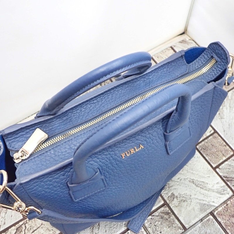 【 美品 】 フルラ カプリッチョ F6855 2way ハンドバッグ ショルダーバッグ オールレザー シボ革 ネイビー系 FURLA_画像4