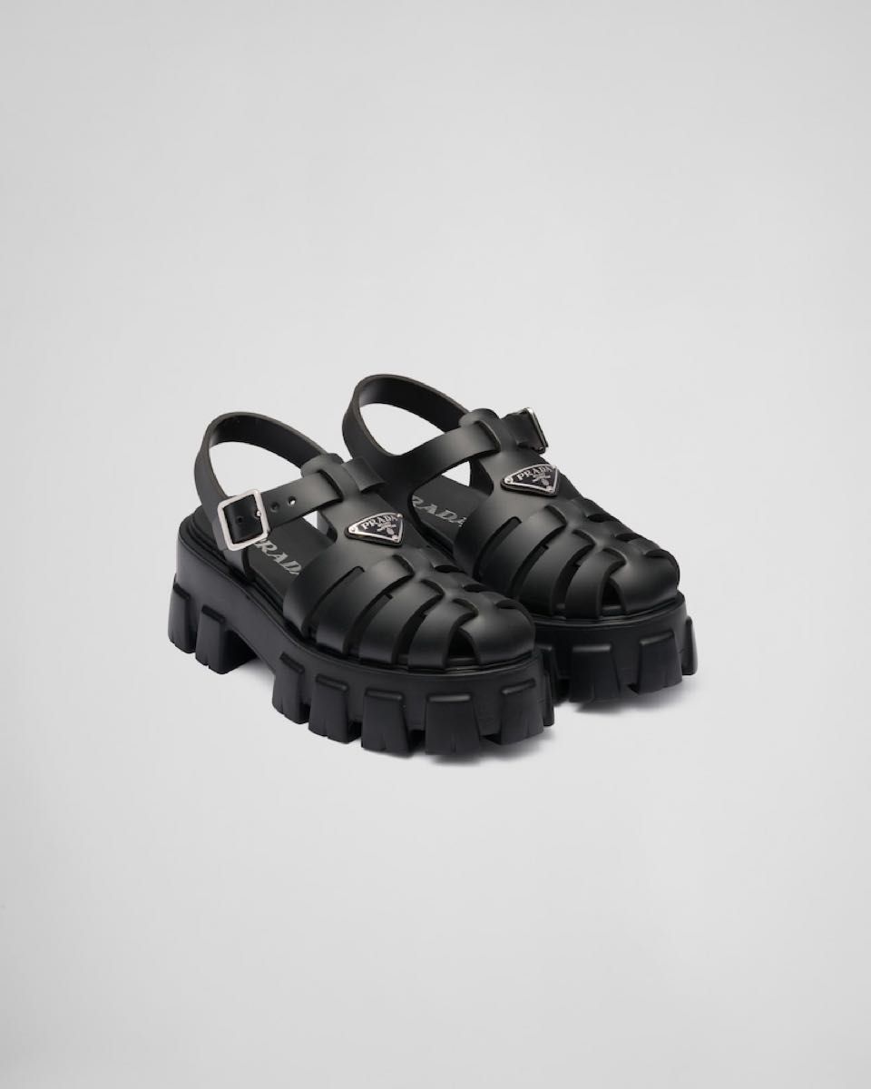 美品】PRADA プラダ フォームラバーサンダル 36|Yahoo!フリマ 美品】PRADA プラダ フォームラバーサンダル 36|Yahoo!フリマ