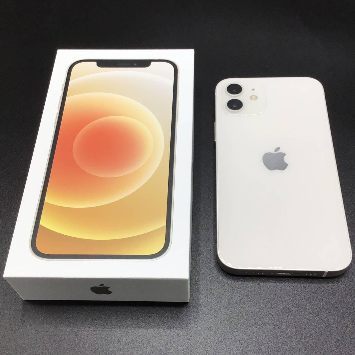 日本製 ホワイト バッテリー83% white 64GB iPhone12 Apple □SIM