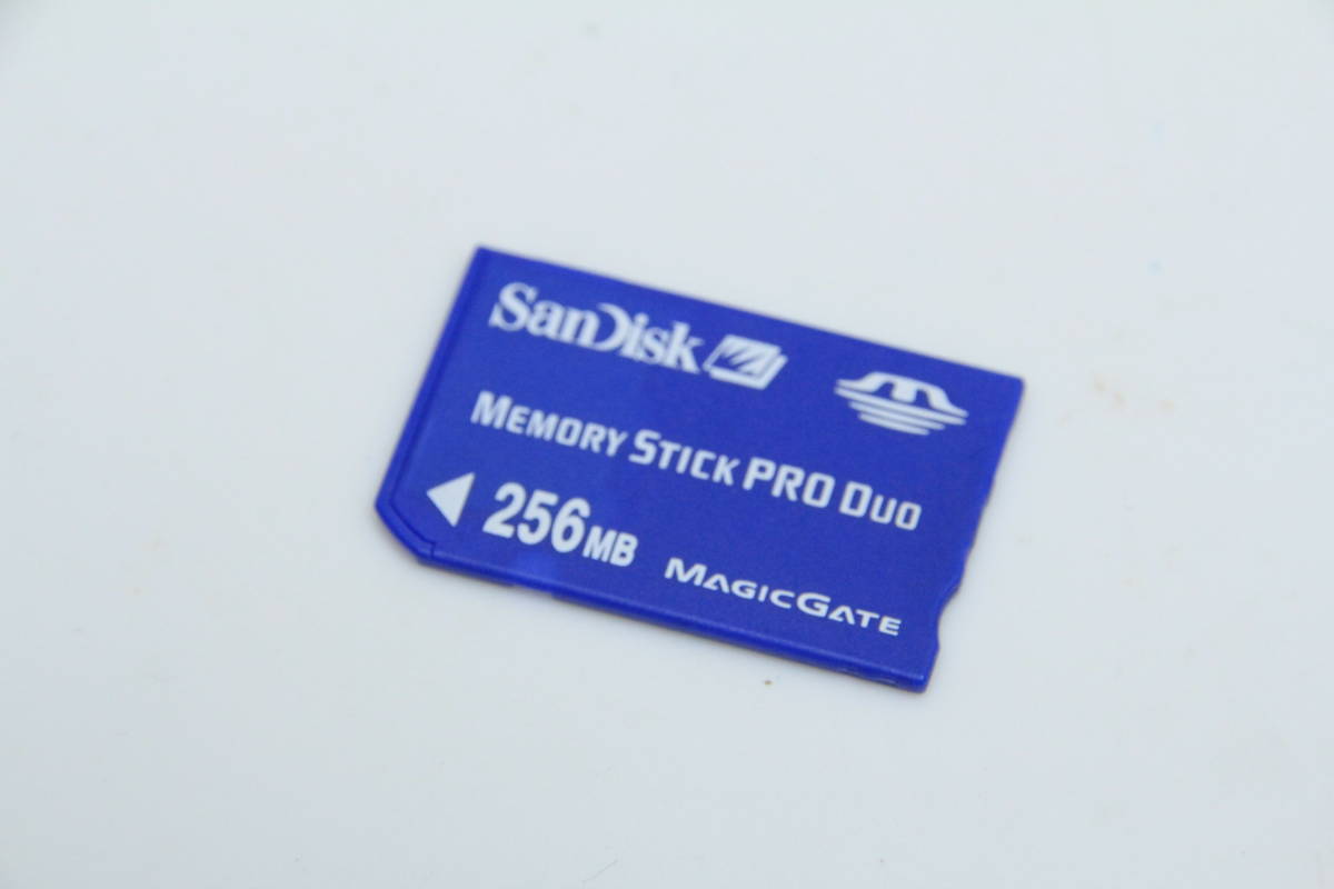256MB SanDisk　 メモリースティック PRO Duo ._画像1