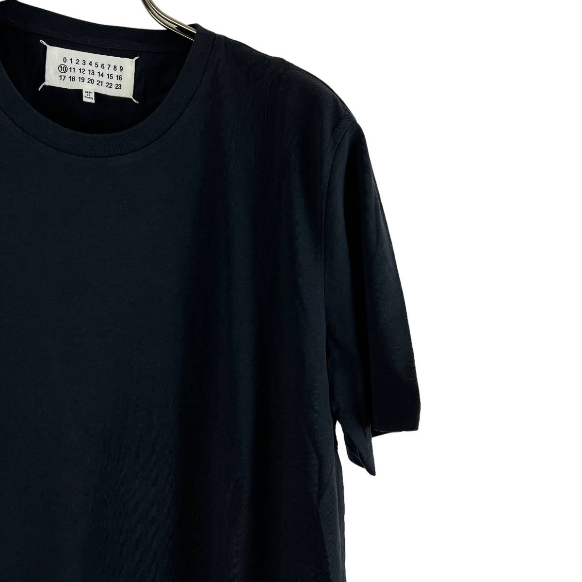 Maison Margiela (メゾン マルジェラ) Back Connected Design T Shirt (black)