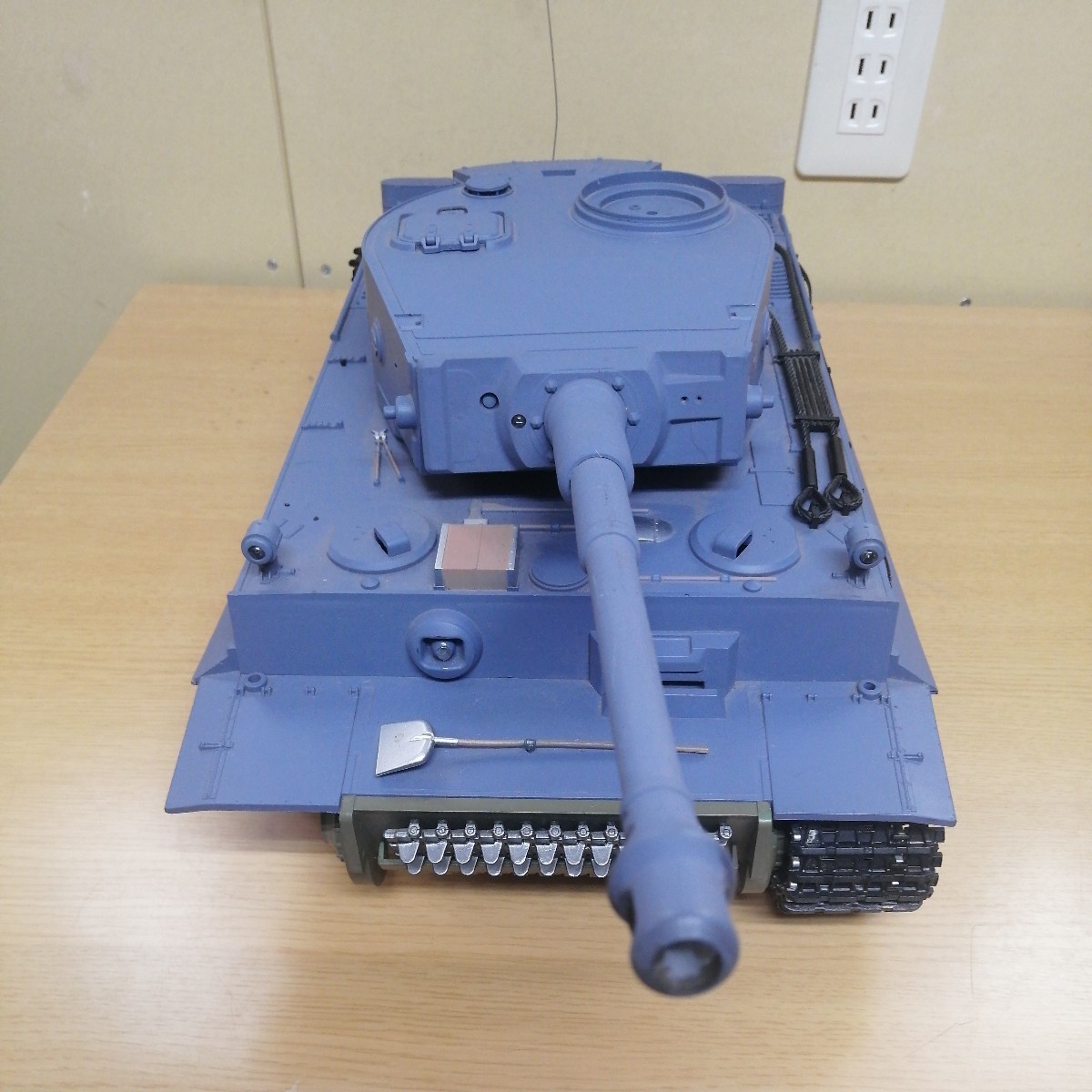HENG LONG ヘンロン ラジコン戦車 1/16 TIGER タイガー リモコン 動作未確認 欠品 税なし _画像5