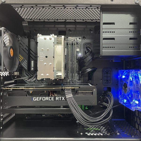 ゲーミングPC RTX4070Ti Ryzen 7 5700X 32GB 新品SSD NVMe Gen4 1TB