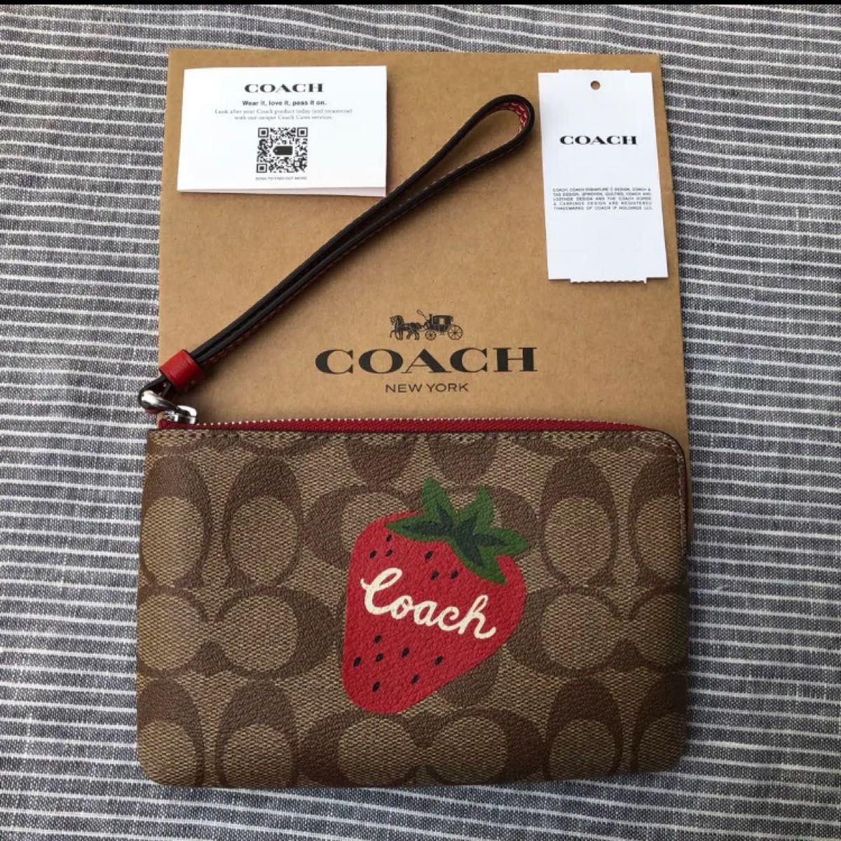 新品 COACH ワイルドストロベリー リストレット シグネチャー Yahoo