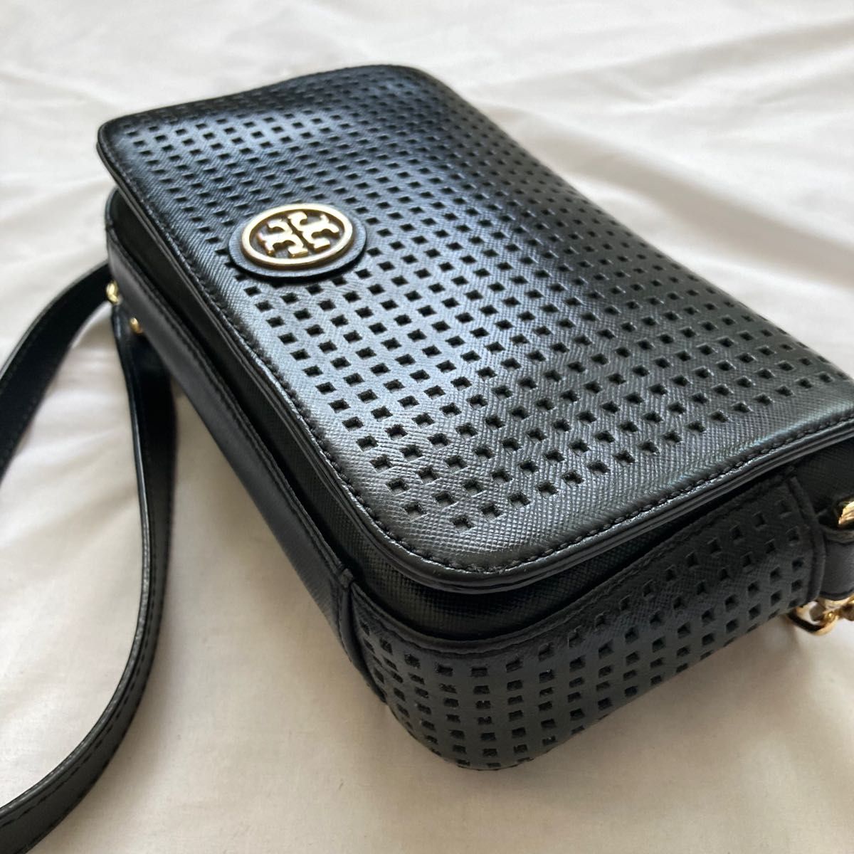 美品】Tory Burch トリーバーチ ショルダーバッグ ブラック 美品】Tory Burch トリーバーチ ショルダーバッグ ブラック