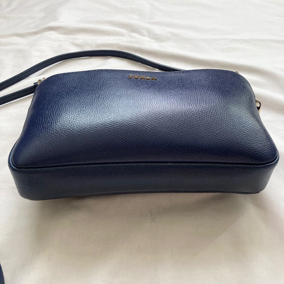 極上美品】希少 FURLA フルラ ショルダーバッグ レザー ネイビー 極上美品】希少 FURLA フルラ ショルダーバッグ レザー ネイビー