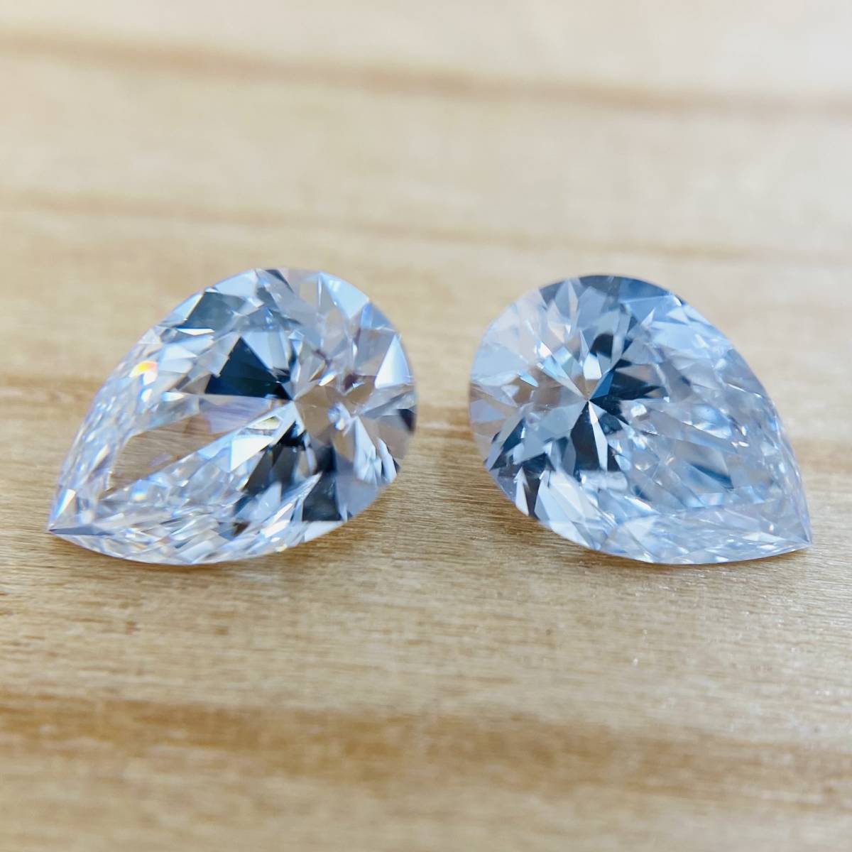 ペアシェイプ セット石 F/SI1 0.30ct/0.30ct/RT2197/GIA