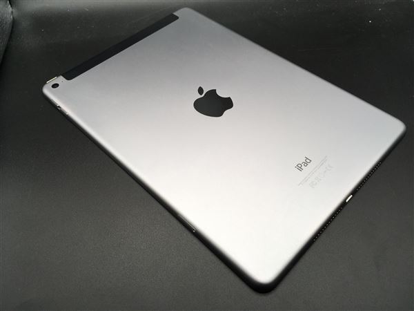 人気商品 iPadAir-9.7 グレイ【安心保証】 2[海外16G] iPad本体