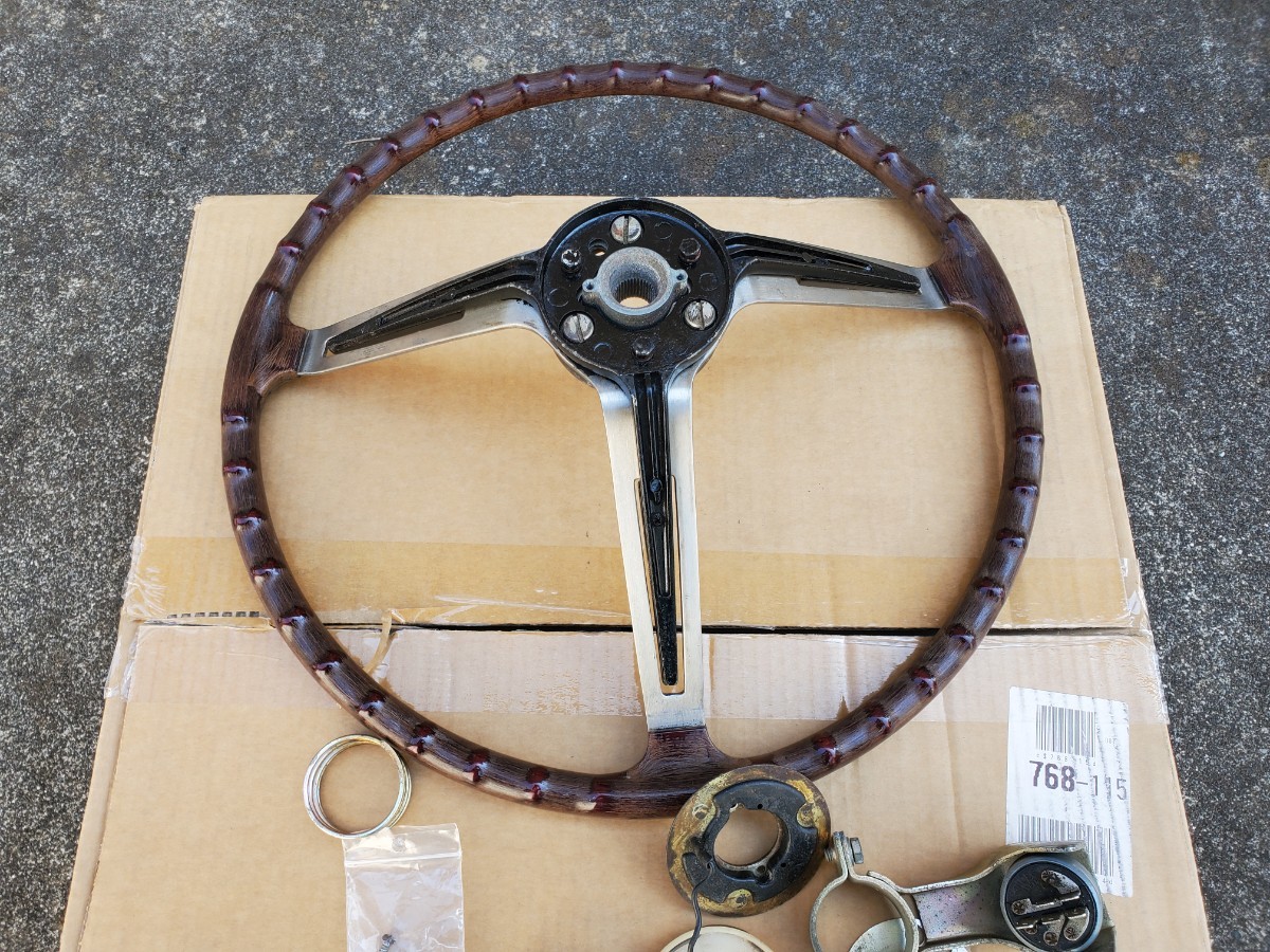 # prompt decision # rare that time thing Nissan original wooden steering wheel steering wheel original main key cylinder Hakosuka GT-R KPGC10 GC10