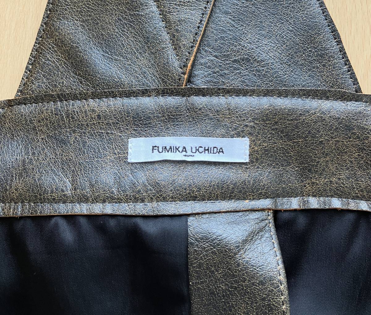 タグなし新品未使用　FUMIKA_UCHIDA フミカ　ウチダ　LEATHER OVER BAG VEST (BLACK)サイズ36